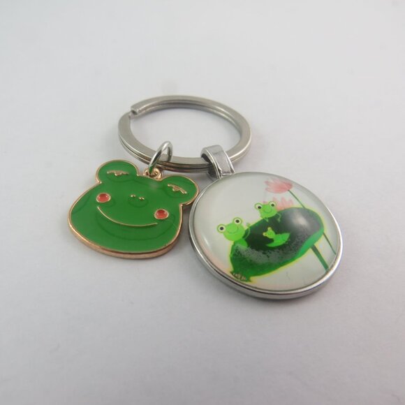 Frog Keychain with Lily Pad Charm Cute Froggie Key Ring Fun Gift for Frog Lover - Picture 2 of 4